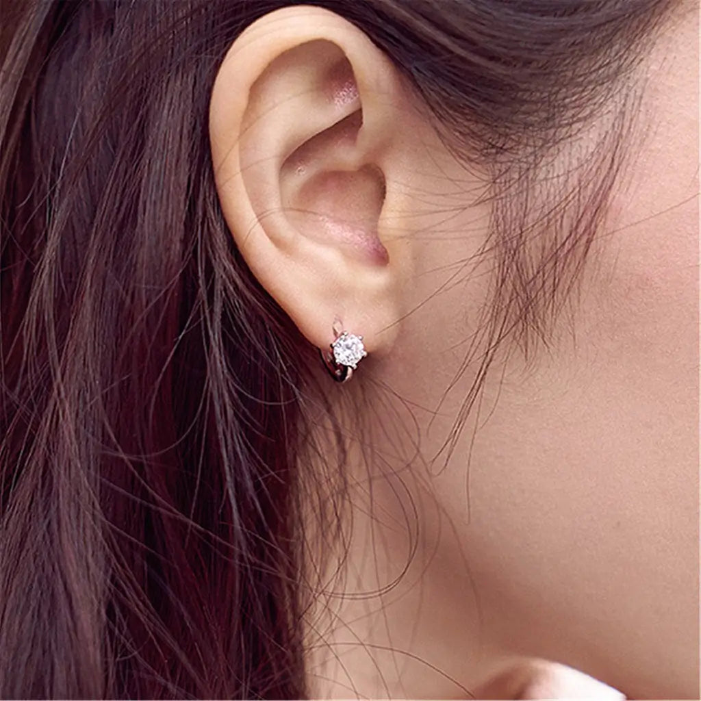 Korean-Style Elegant Six-Prong Stud Earrings