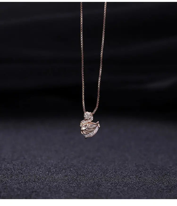 Little Swan Necklace – Elegant Light Luxury Pendant