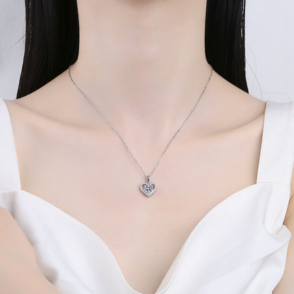 Elegant S925 Sterling Silver Heart-Shaped Moissanite Necklace