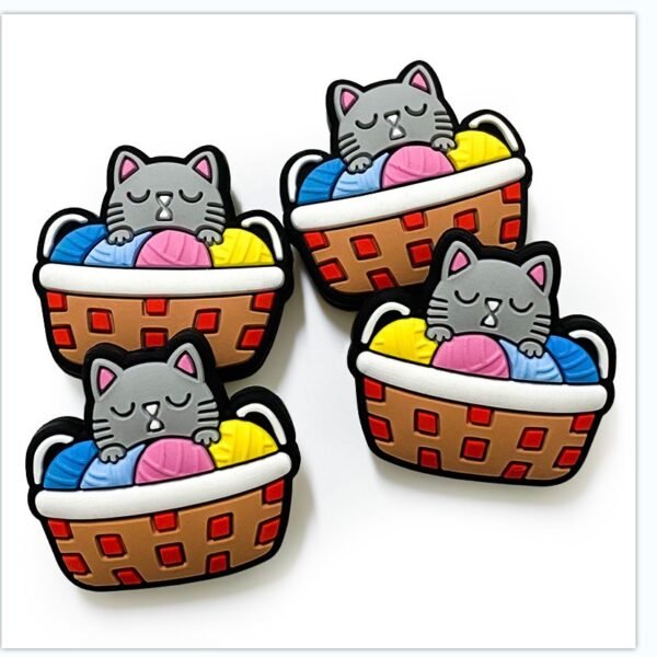 Matte Kitty and Yarn Ball Silicone Focals Lenght 28mm, Width 26mm(Package of 10)